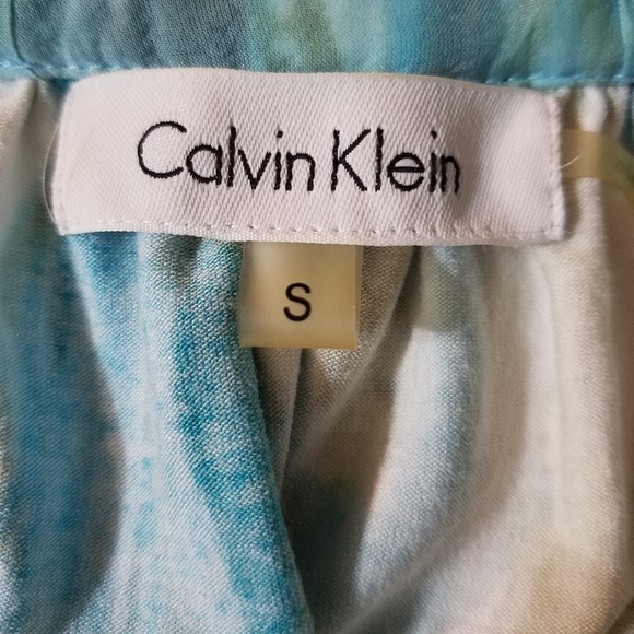 Calvin Klein Tank Top - Picture 3 of 7